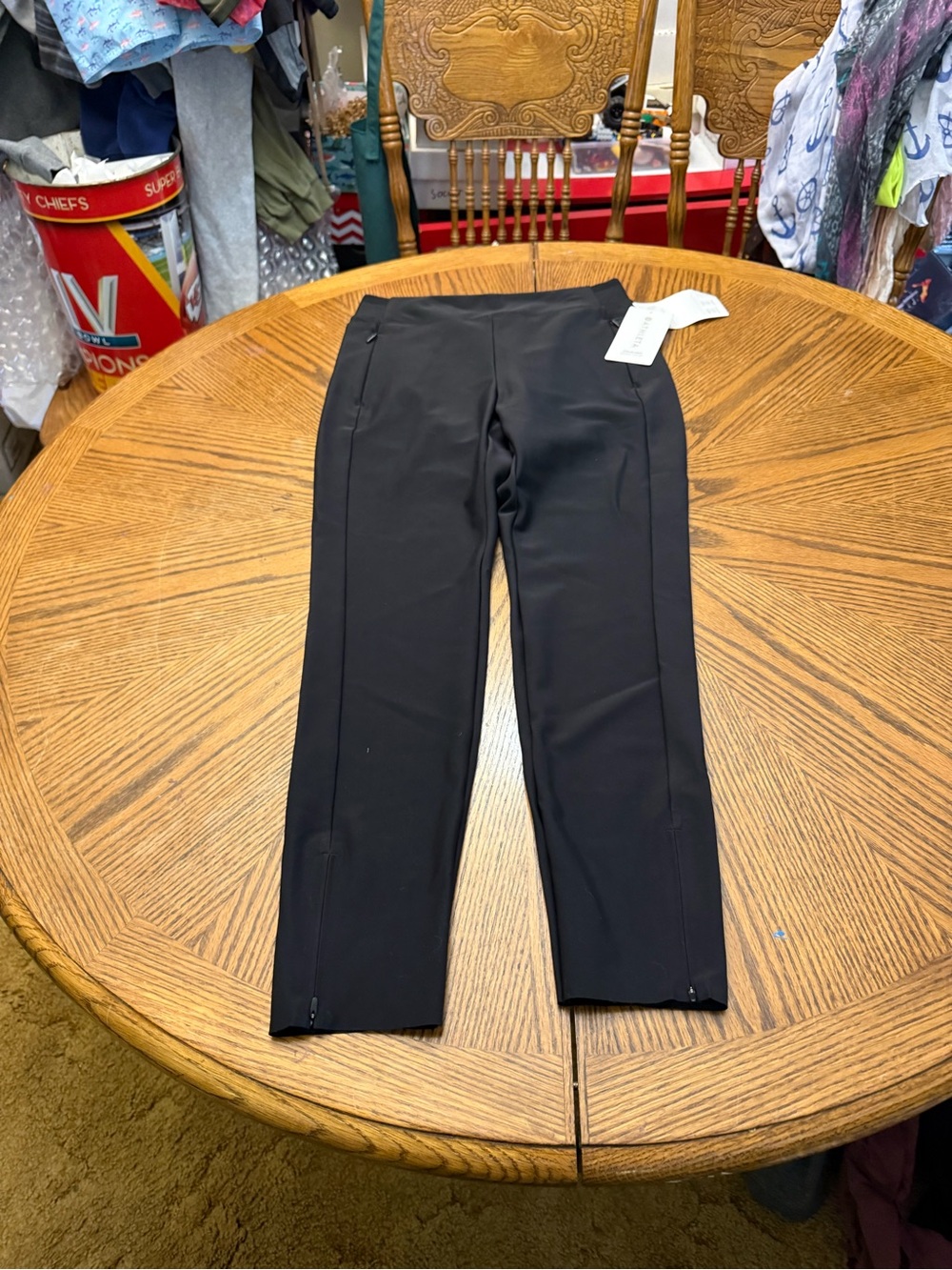 New with Tags Athleta Black Slim Ankle Performance Leggings